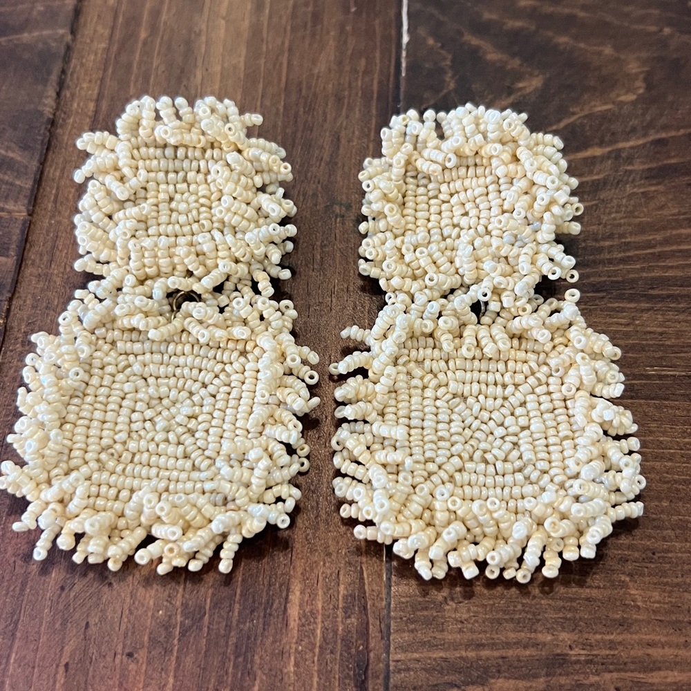 🩵 3/$15 Jewelry Beaded Cream Statement Earrings